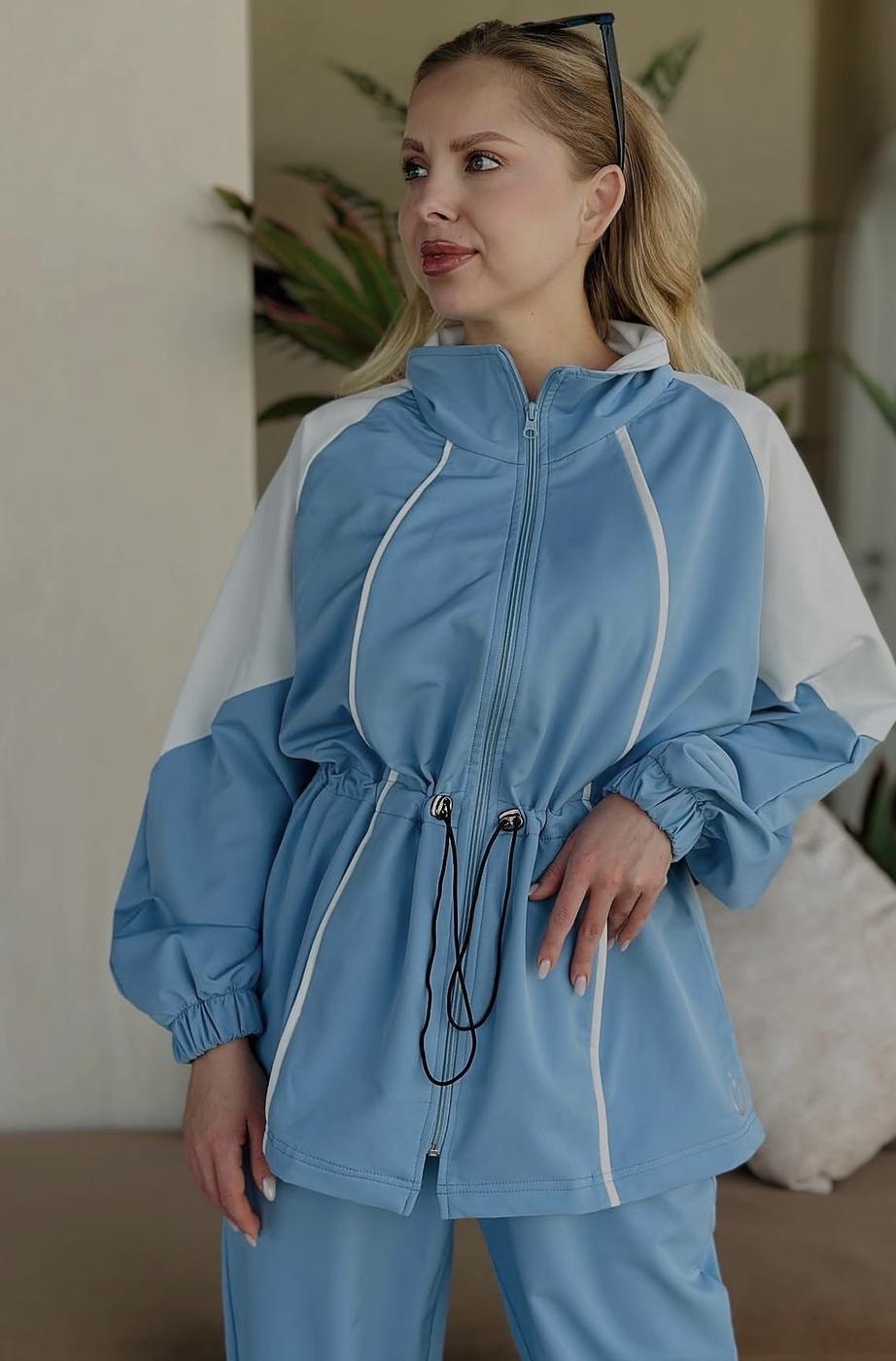 Modern Modesty in Blue & White