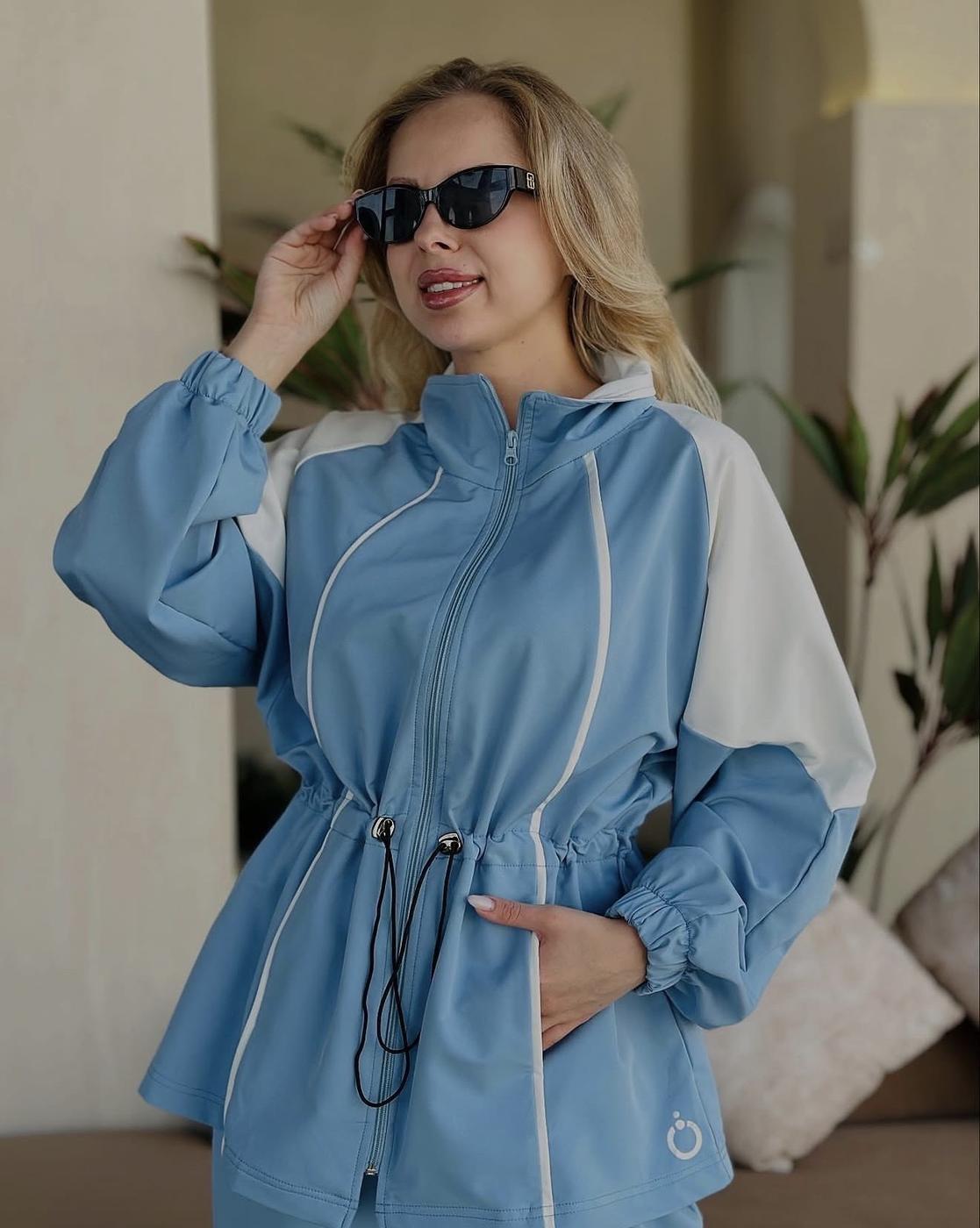 Modern Modesty in Blue & White